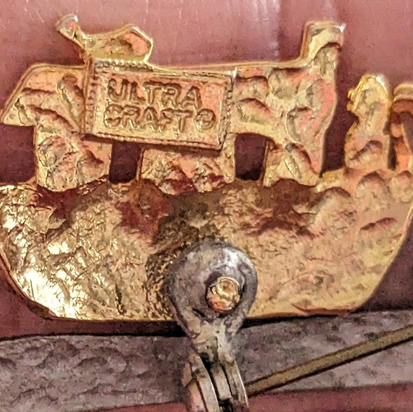 Vintage Ultra Craft Noah's Ark Brooch - Picture 5 of 5